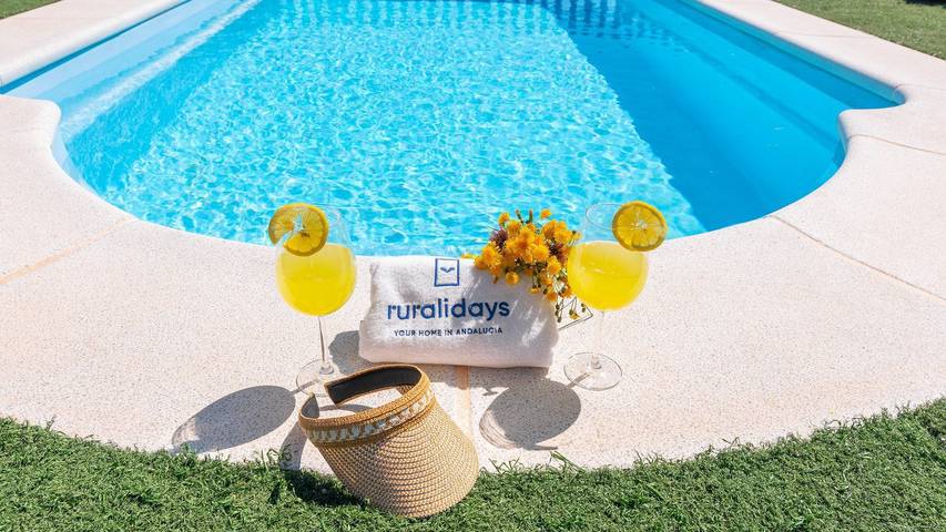 Chalet para 4 personas, con piscina y balcón/terraza, Se admiten mascotas en Antequera - 4