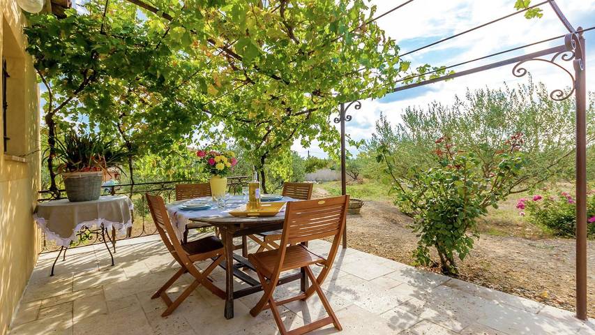 Location de vacances pour 5 personnes, avec piscine et jardin à Aups - 4