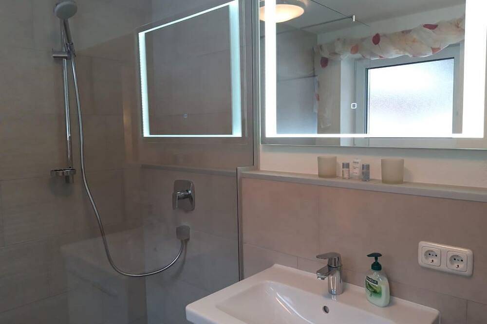 Ganze Wohnung, Apart - Ferienhäuser Schwarzmann - Achenseeferienhaus Exklusiv in Eben am Achensee, Brandenberger Alpen