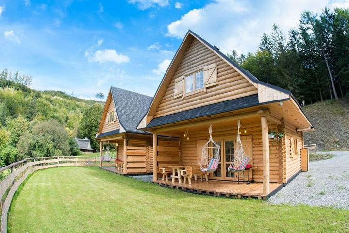 Domek letniskowy dla 11 osób, z Balkon i Taras oraz Jacuzzi i Ogród w Szczyrk