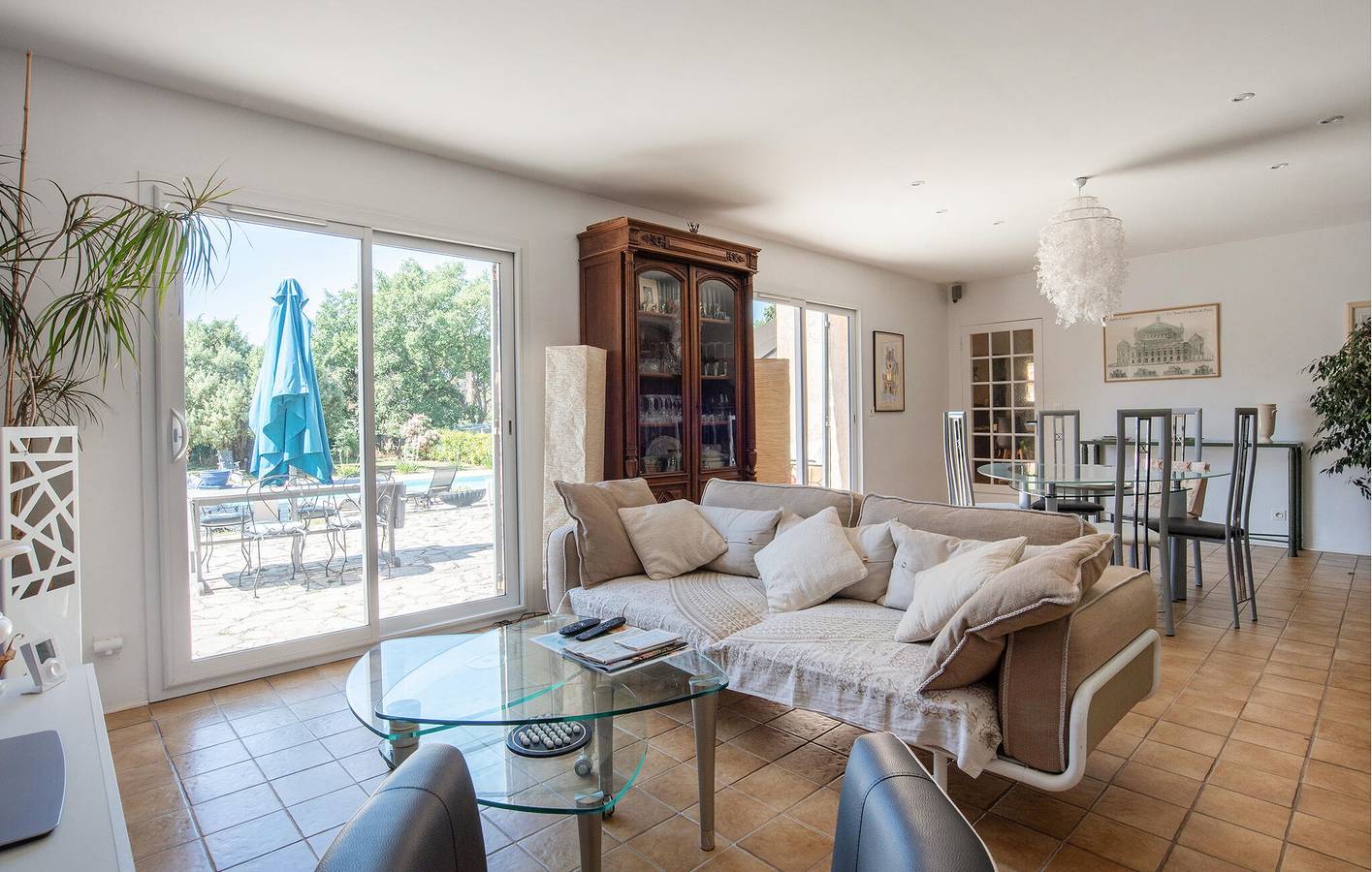 Poolside Terrace Apartment in Saint-Cézaire-sur-Siagne in Saint-Cézaire-sur-Siagne, Région de Cannes