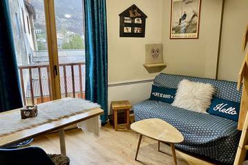 Gîte pour 5 personnes, avec balcon dans Bains Du Couloubret