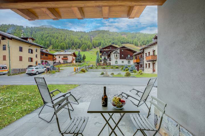 Hütte für 4 Personen, mit Terrasse in Livigno - 2