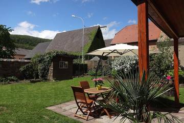 Gîte pour 5 personnes, avec terrasse et jardin, animaux acceptés à Soultzmatt