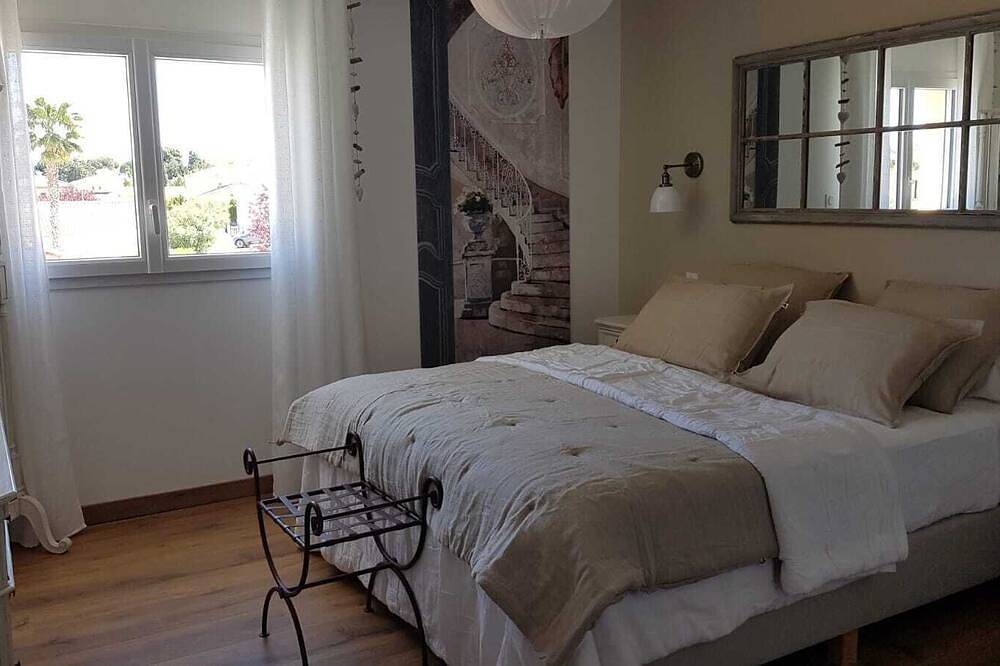 Chambre d'hôtes Mélia with breakfast included in Mèze, Côte d'Améthyste
