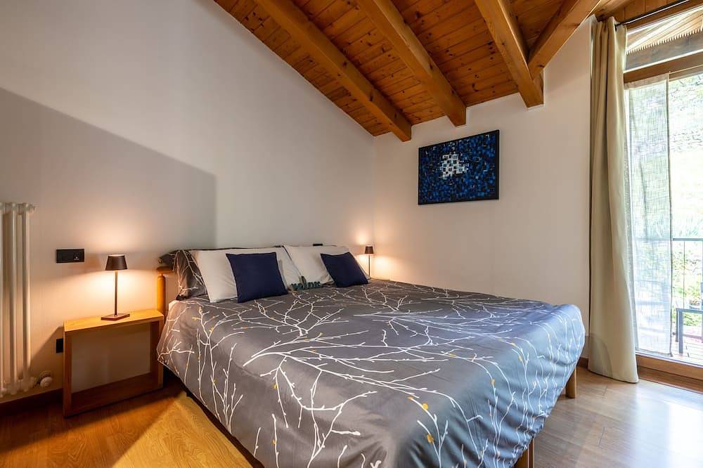 Entire apartment, View lake Al Forte apartment @Nago-Torbole in Nago-Torbole, Garda Mountains