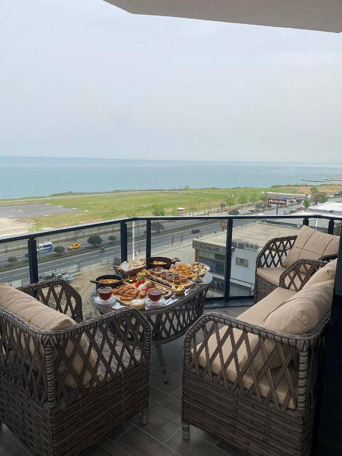 Aparthotel para 6 personas, con jardín y vistas - 1