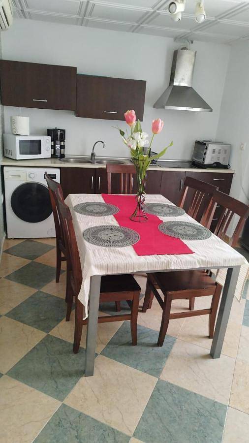 Location de vacances pour 12 personnes, avec balcon à Martos