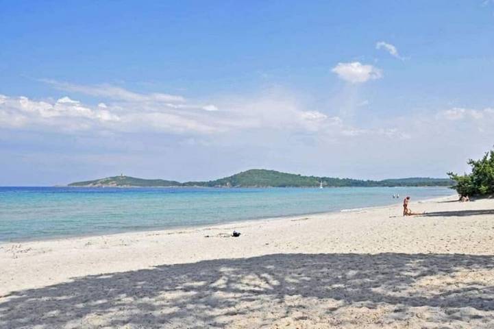 Apartamento de vacaciones para 8 personas, con balcón y piscina - 1