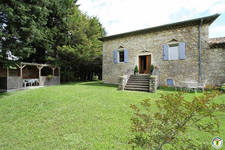 Maison de vacances pour 4 personnes, avec jardin ainsi que vue et terrasse, animaux acceptés