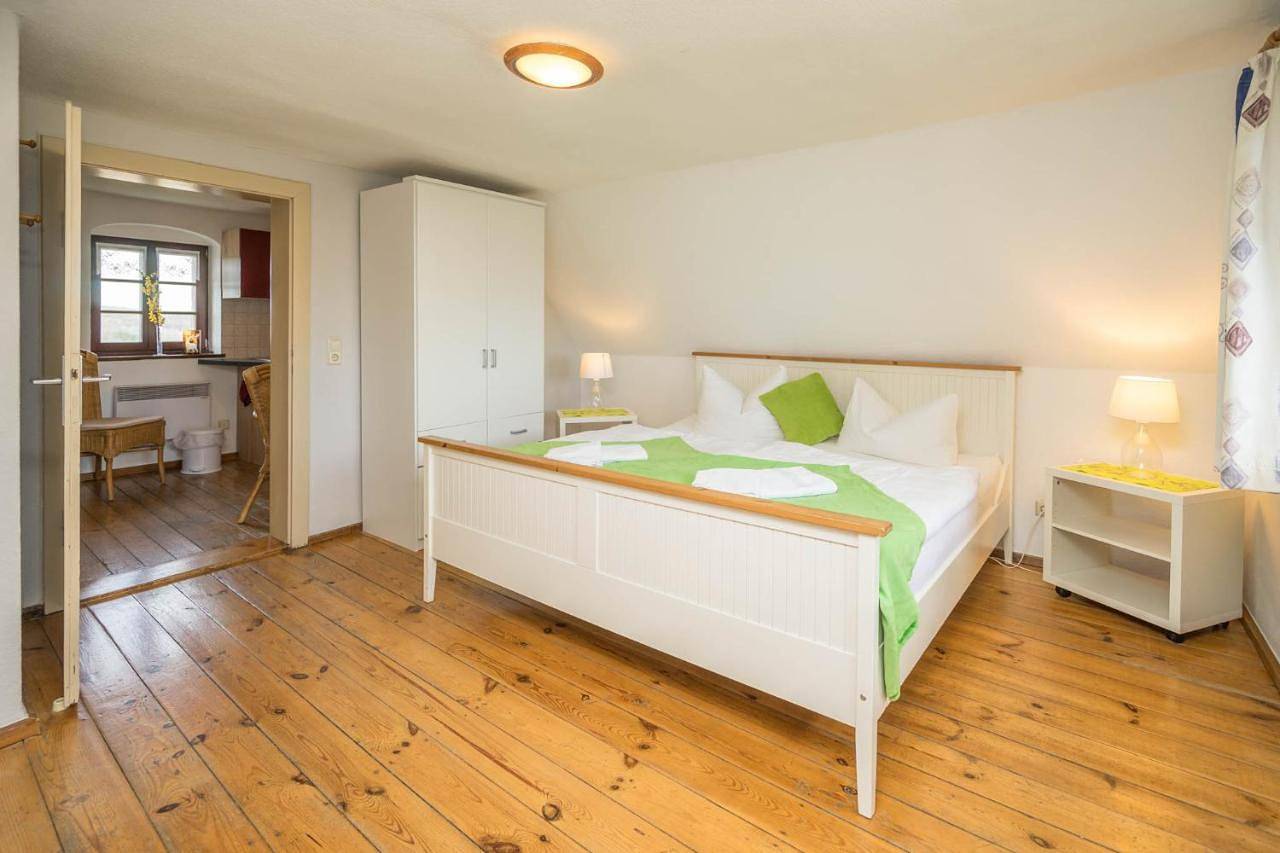 Ganze Wohnung, Jägerhaus auf Schloss Neuenburg in Freyburg (Unstrut), Saale-Unstrut