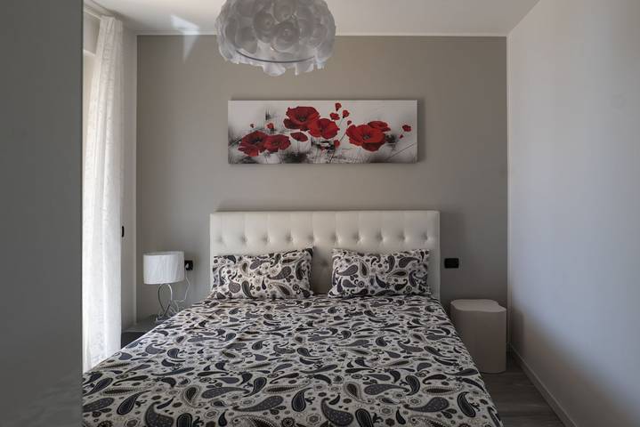 Apartamento entero, Apartamento de vacaciones para 2 personas con vistas al lago in Municipio de Parzanica, Lago Iseo