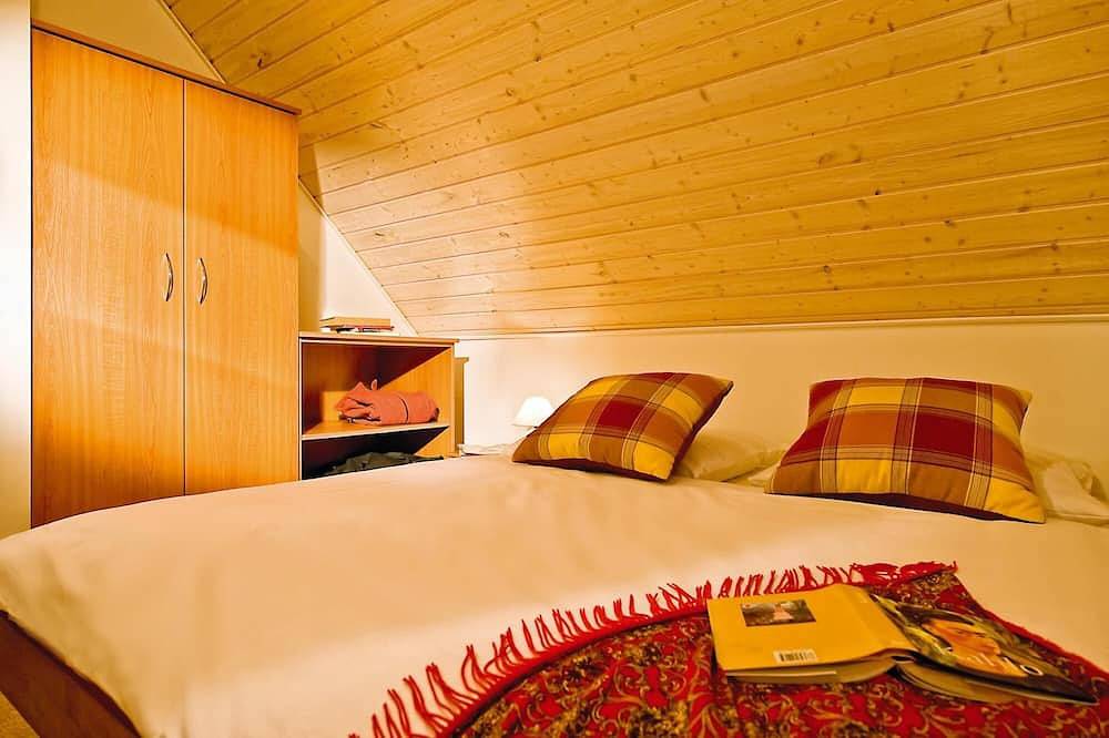 Maisonette-Apartment „Bornholm“ 103m² für 6 Pers. im Schlosspark Bad Saarow, Sauna, Whirlpool und Kamin in Bad Saarow, Scharmützelsee