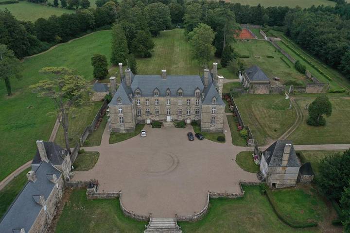 Location de vacances pour 2 personnes, avec jardin ainsi que terrasse et vue à Tamerville - 2