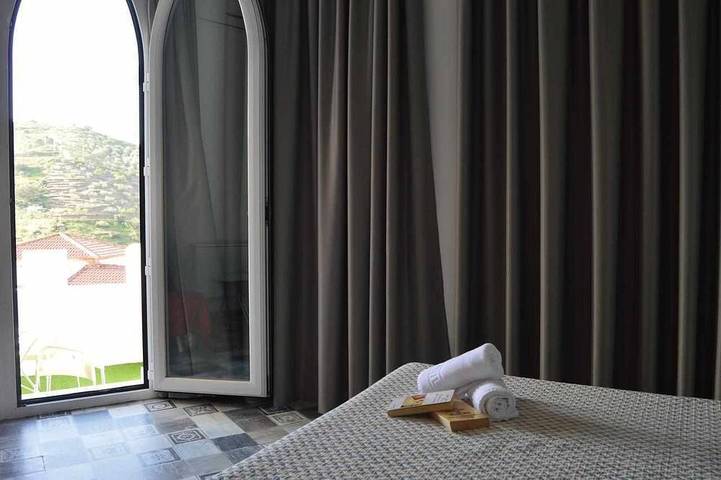 Ganze Wohnung, Studio mit großer Terrasse und Bergblick in Arenas, Málaga Provinz