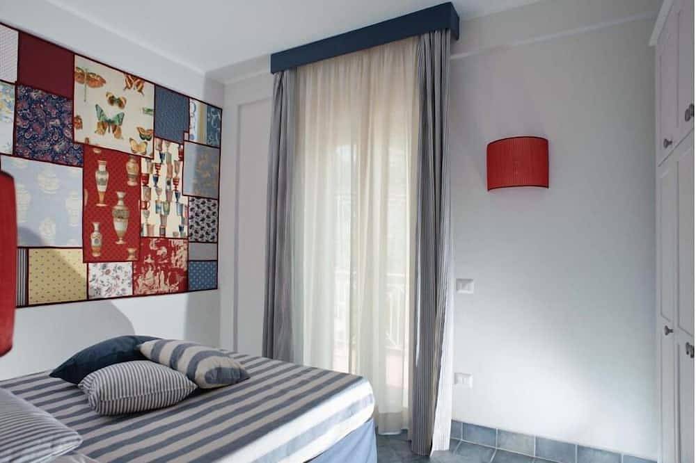 Apartamento entero, Petrosa   Large Sea View Apartment with Pool and Private Beach in Vibonati, Cilento