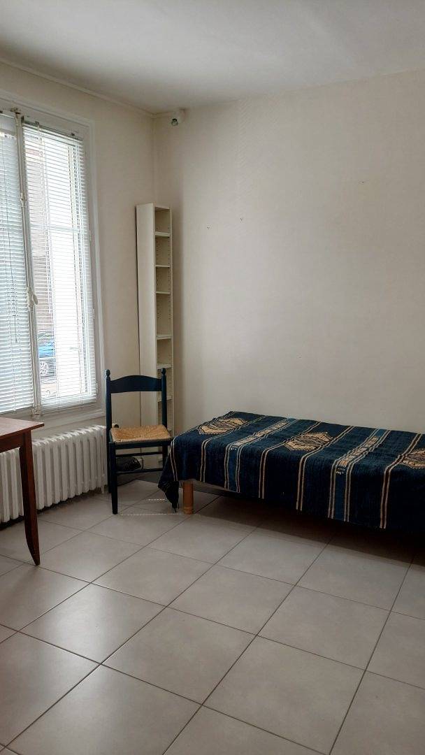 Studio entier, Studio meublé, pour 1 personne (2 avec lit d'appoint) in Tours, Région de Tours