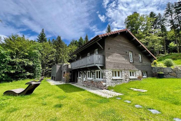 Chalet pour 10 personnes, avec sauna, animaux acceptés à Ventron