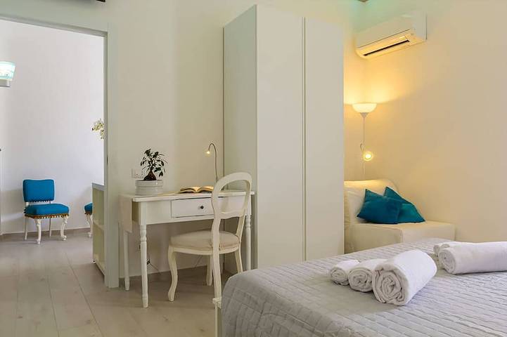 Guest Home RoSe - Family room in Giardini-Naxos, Provincia di Messina