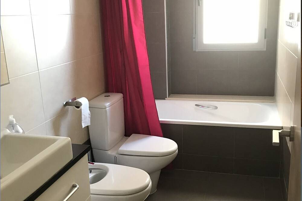 Entire apartment, Stunning 2-Bed Apartment in Pego in Pego, Costa Blanca