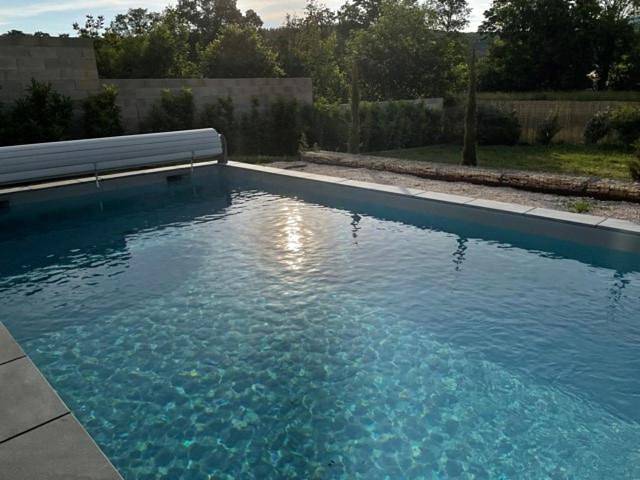 Appartement entier, Gîte calme au bord de l'Ouche. in Fleurey-sur-Ouche, Région de Dijon