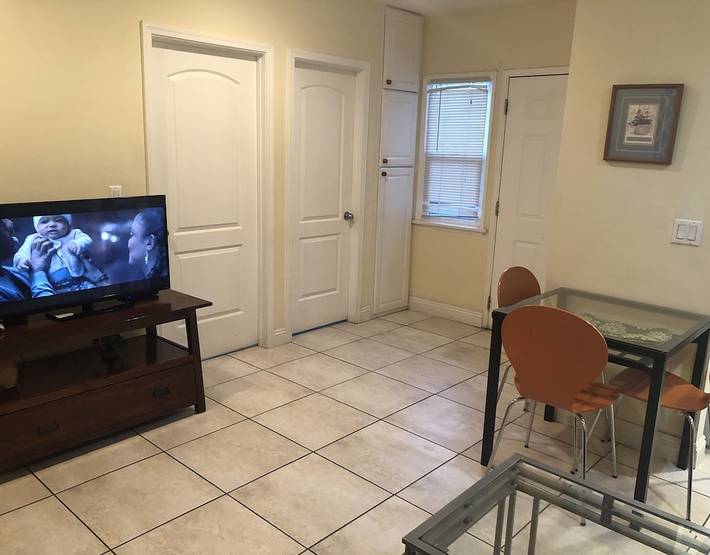 Vacation rental for 4 people, with terrace in Burbank