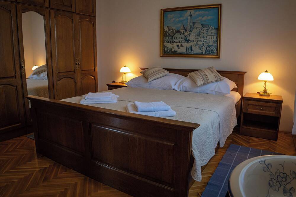 Tranquil 3-bedroom villa with Ac in lovely Ovcara in Osijek-Baranja