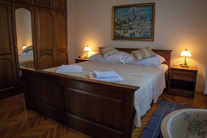Tranquil 3-bedroom villa with Ac in lovely Ovcara in Osijek-Baranja