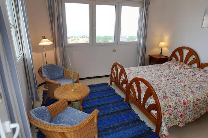 Spacieuse maison de vacances avec deux terrasses sur le toit dans l'endroit le plus ensoleillé de l'île in Tazacorte, La Palma Sud
