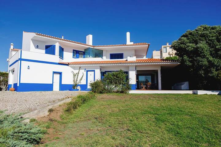Villa pour 10 personnes, avec jardin et balcon à Ericeira