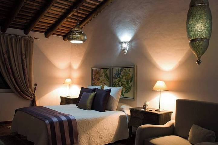Ganze Wohnung, Tu refugio rústico con encanto andalusí: descanso, historia y naturaleza. in Constantina, Sierra Morena