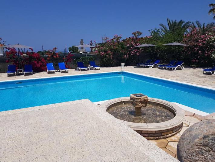 Chambre d’hôte pour 2 personnes, avec piscine ainsi que vue et jardin à Chypre - 4