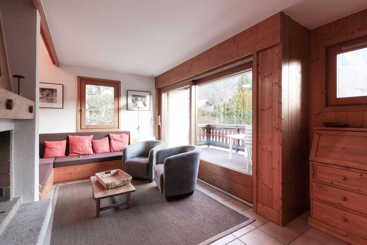 Location de vacances pour 7 personnes, avec jardin et terrasse dans Gare des Praz de Chamonix