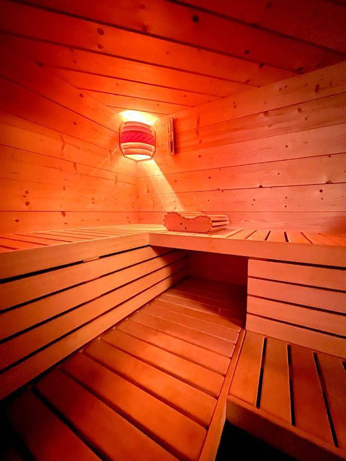 Ferienwohnung für 2 Personen, mit Sauna und Whirlpool sowie Garten und Pool - 1