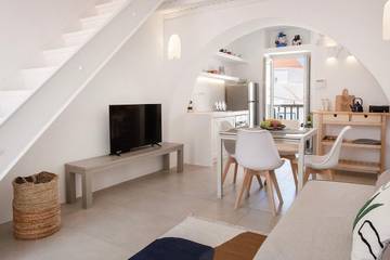Vacation Rental for 5 Guests in Mykonos, Cyclades, Picture 3