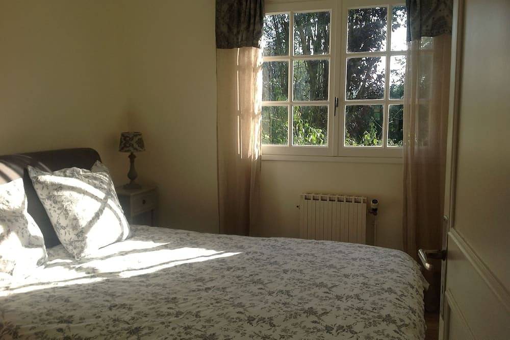 Charmantes normannisches Haus in einem privaten bewaldeten Park, 30 Minuten vom Meer entfernt in Corneville-sur-Risle, Bernay und Umgebung