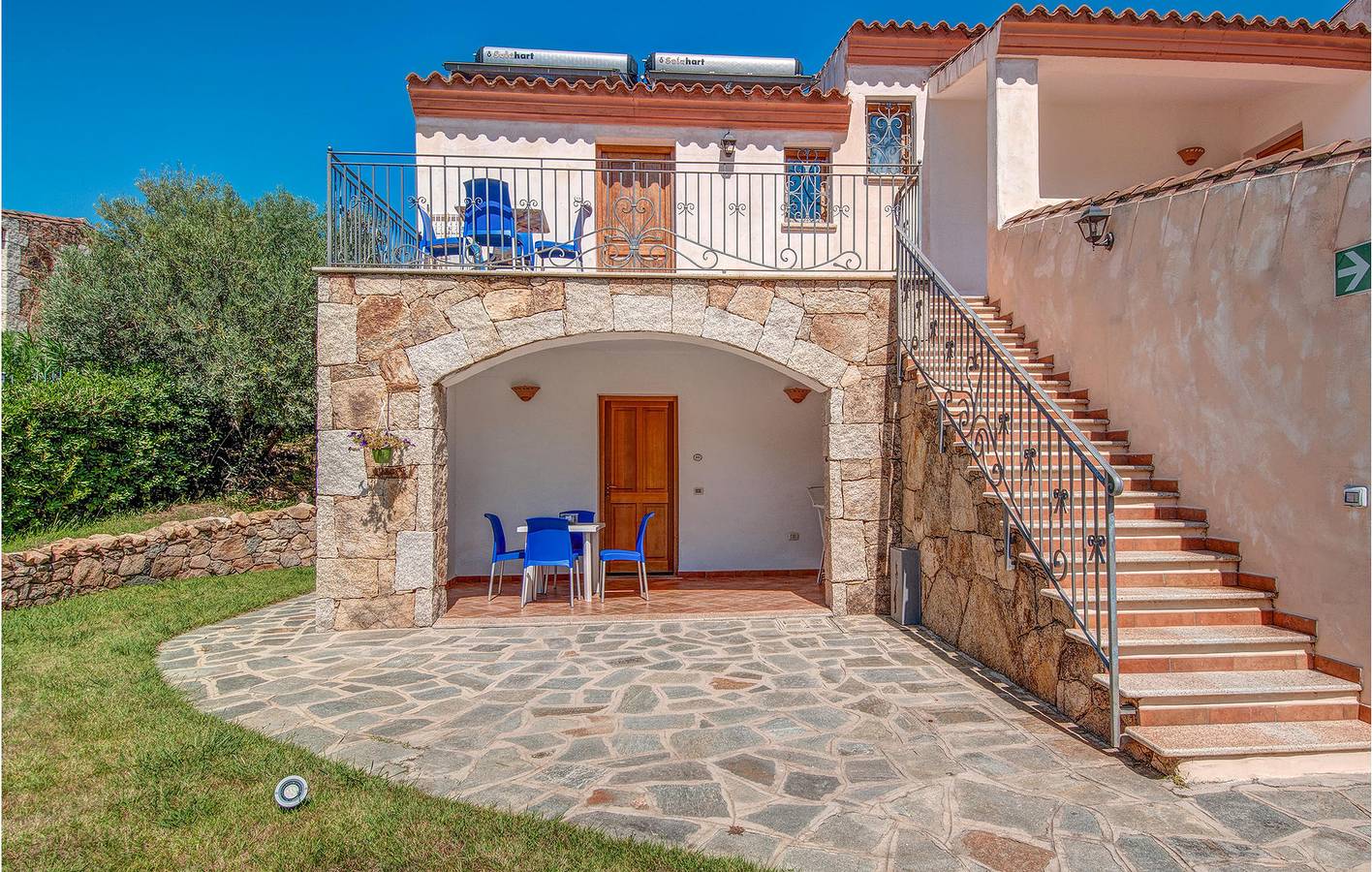 Appartamento intero, Appartamento al piano superiore di Budoni: AC, Cucina, 4 posti letto. in Tanaunella, Olbia-Tempio