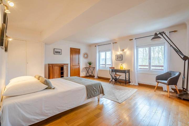 Location de vacances pour 2 personnes, avec piscine ainsi que vue et jardin à Ustaritz - 3