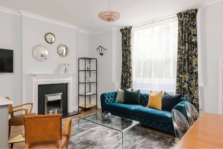 Apartment for 4 people, with balcony, child-friendly in Kensington and Chelsea