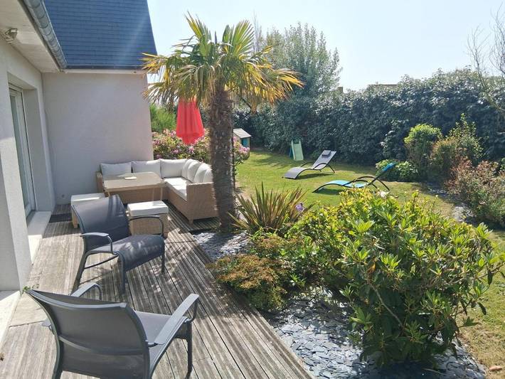 Location de vacances pour 8 personnes, avec Jacuzzi et Terrasse ainsi que Jardin et Vue à Urville-Nacqueville - 3