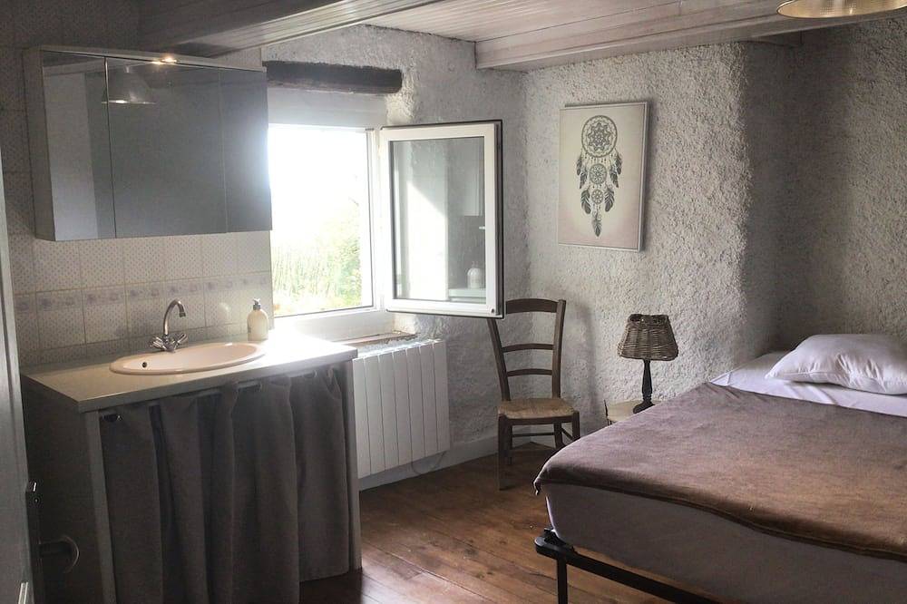 Pretty country house in Burlats, Castres region