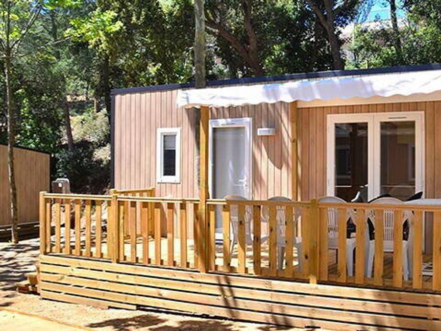 Camping Cala Llevado - Sea Green By Sunêlia - Mobilhome 6 personas - Mobil-home | Confort | 2 Dormitorios | 4/6 Pers. | Terraza elevada | 1 Baño | Aire acondicionado. in Santa Maria de Llorell, Tossa de Mar