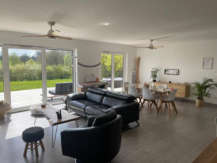 Location de vacances pour 6 personnes, avec Terrasse ainsi que Jardin et Vue à Étréham