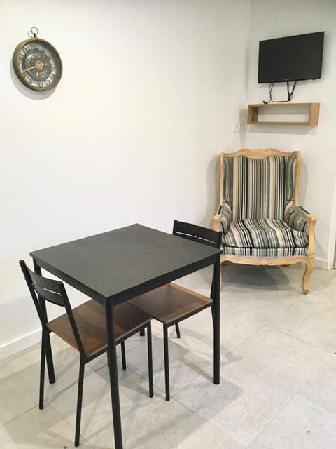 Appartement entier, One-Bedroom Apartment in Angers, Région d'Angers