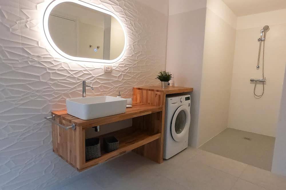 Appartamento intero, Centro storico Luxi Apartment Teulada in Teulada, Cagliari e Dintorni