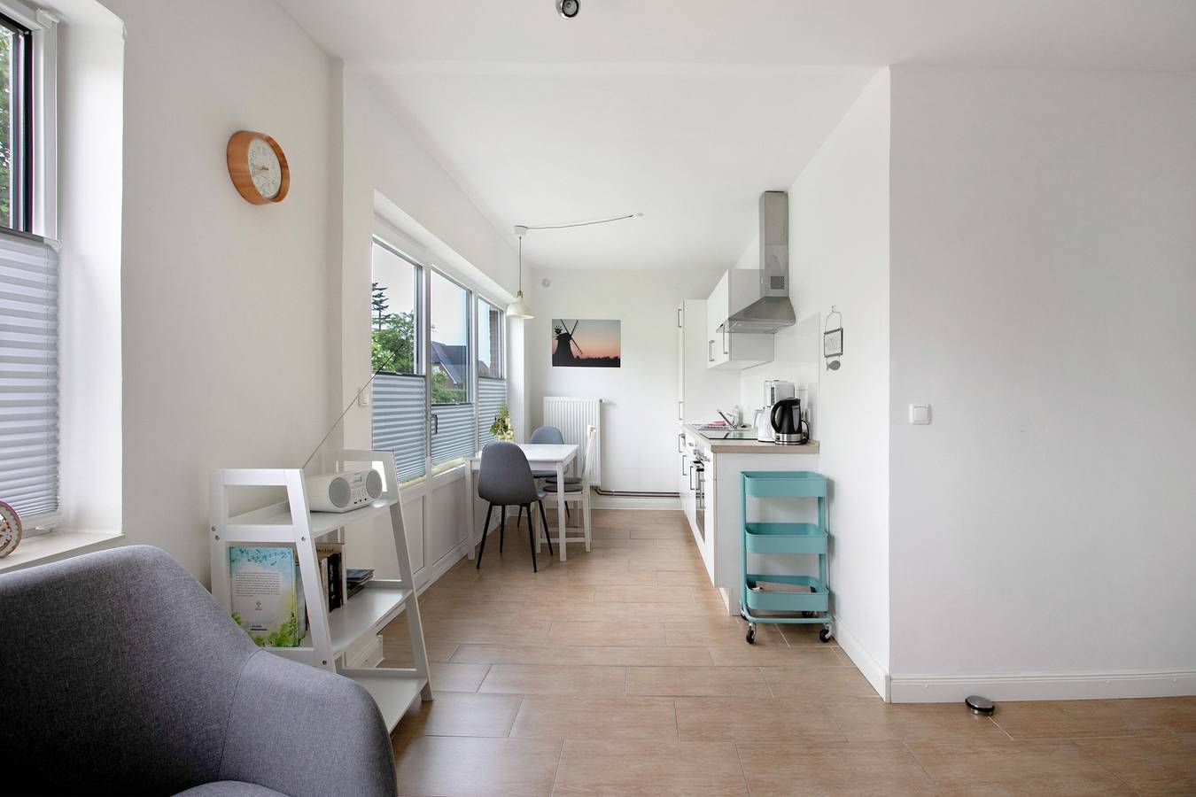Holiday Home 'Haushälfte Am Süderhafen' with Private Terrace, Private Garden and Wi-Fi in Nordstrand (Municipality), Nordstrand