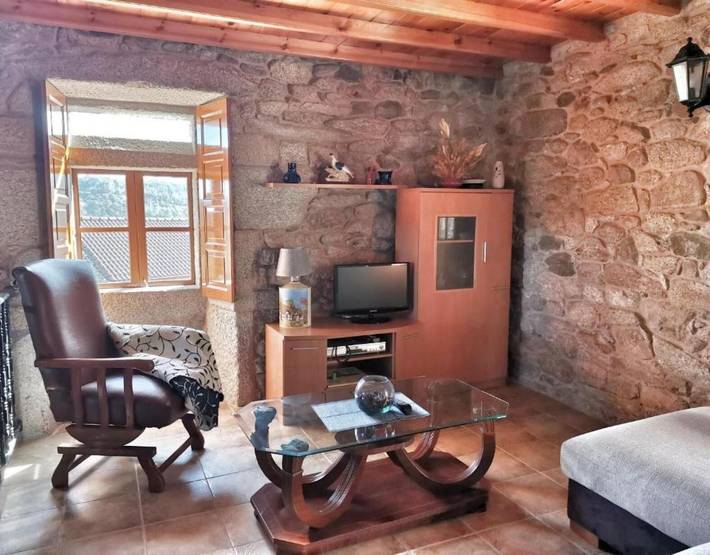 Casa rural para 7 personas, con balcón y jardín, Se admiten mascotas en Galicia - 3