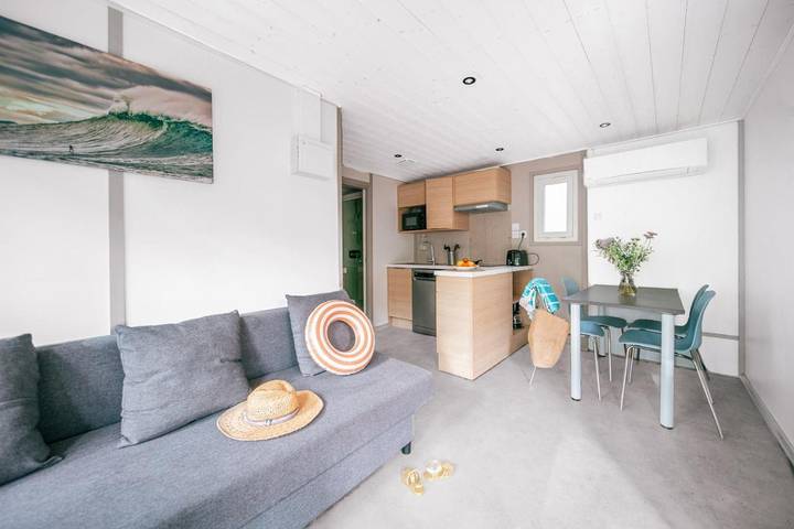 Camping pour 4 personnes, avec jardin ainsi que piscine et terrasse, animaux acceptés à Ondres - 3