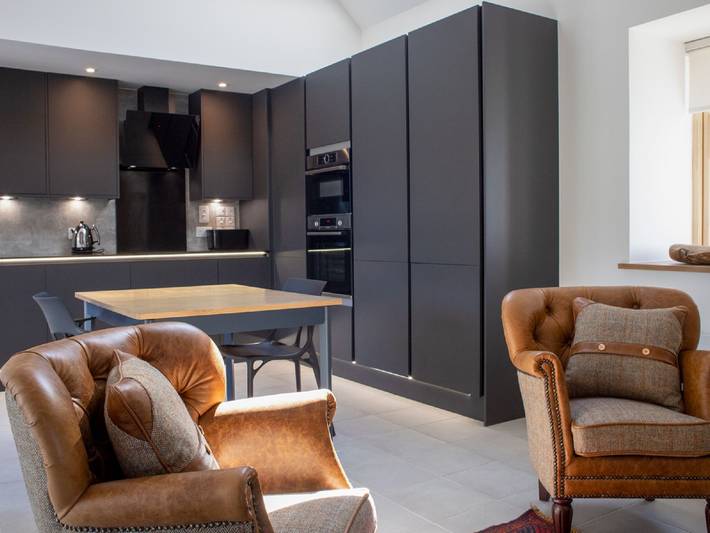 Ferienhaus für 2 Personen, mit Ausblick und Garten sowie Seeblick und Terrasse auf Skye - 3