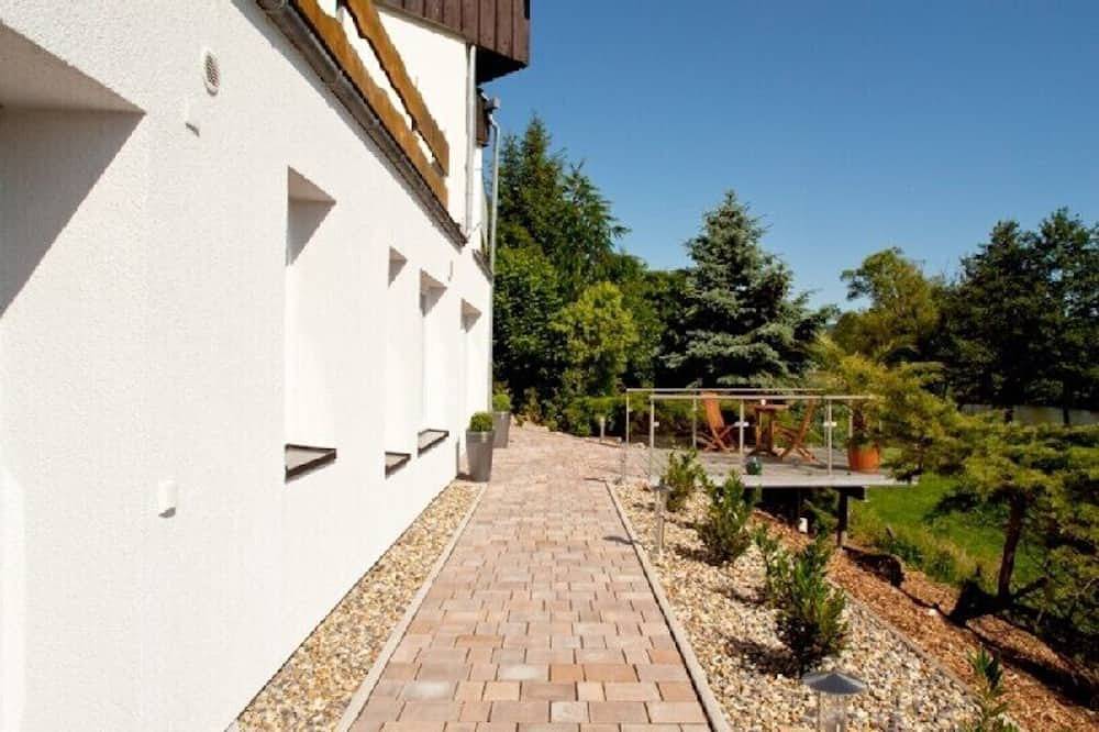 Ganze Wohnung, Luxuswohnung , behindertenfreundlich , in ländlicher Atmosphäre in Bad Wildungen, Waldecker Land